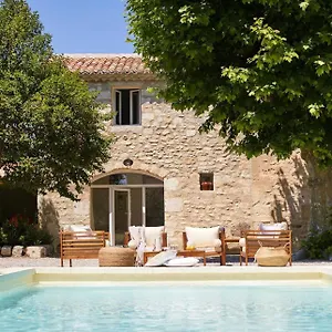 mas-le-petit-paradou.fr-provencehotel.com/