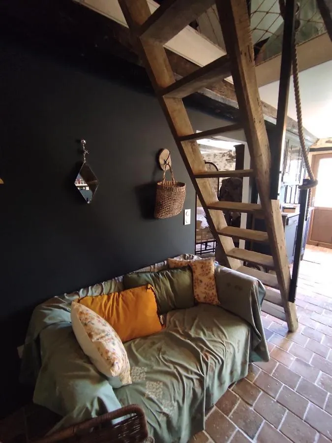Holiday home La Ville Es Riez Gite Au Pressoir Corseul